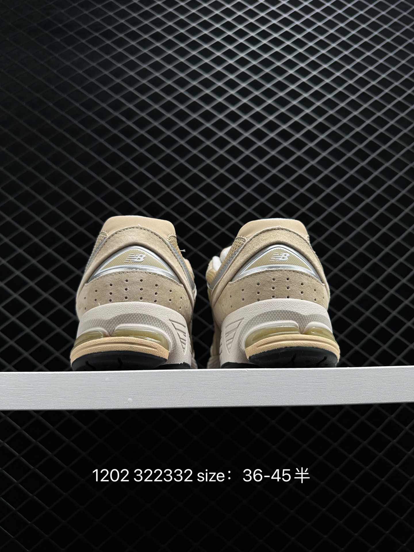 New Balance  ML2002RBA